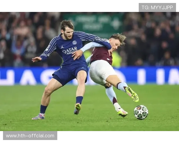 阿斯顿维拉后卫孔萨在本月国家队比赛中遭遇小腿问题